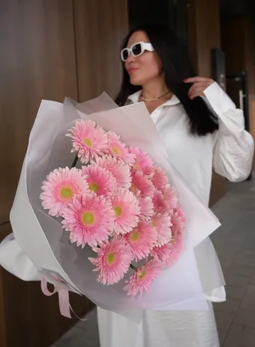 Роскошный букет гербер от интернет-магазина цветов в 