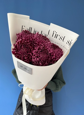 Букет из одноголовых хризантем «Бигуди» от интернет-магазина цветов в 