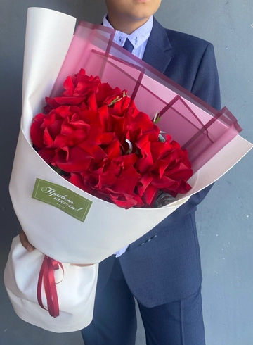 Монобукет ажурных роз от интернет-магазина цветов в 