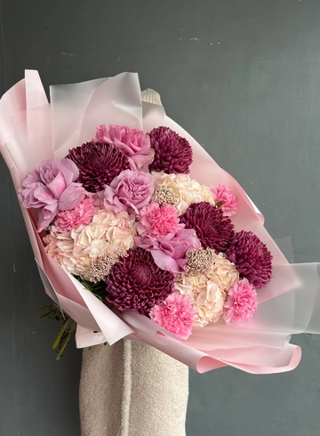 Сборный букет с гортензией &laquo;Лучики тепла&raquo; от интернет-магазина цветов в 