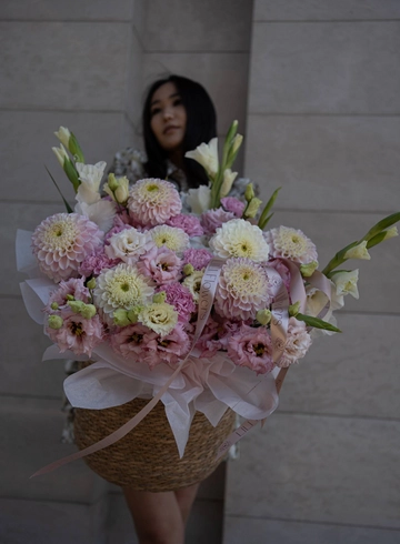 Цветы в корзине &laquo;Чудо природы&raquo; от интернет-магазина цветов в 