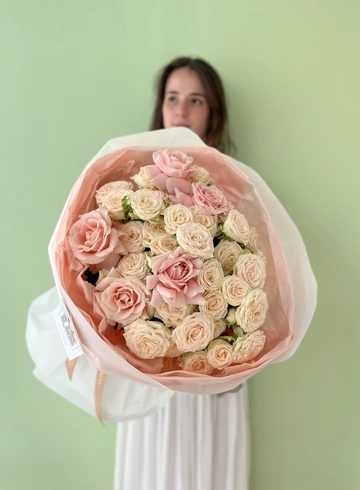 Ажурные и кустовые розы &laquo;Романс&raquo; от интернет-магазина цветов в 