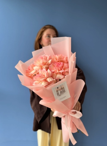 Букет из роз «Счастливый момент» от интернет-магазина цветов в 