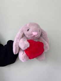 Зайчик с сердечком от интернет-магазина «» в 