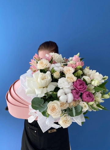 Композиция на выписку &laquo;Любимой&raquo; от интернет-магазина цветов в 