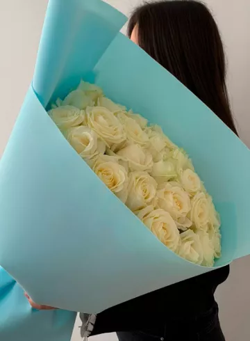 Букет из белых роз «Небесный» от интернет-магазина цветов в 