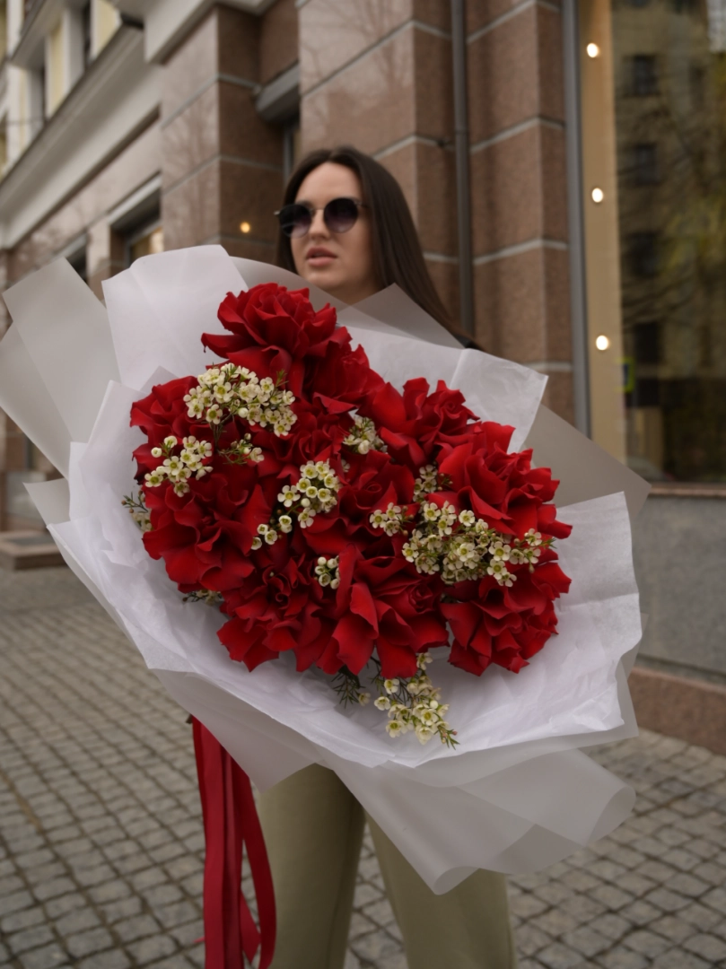 Сборный букет &laquo;Горячий шик&raquo; от интернет-магазина цветов в 