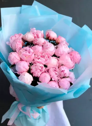 Монобукет из пионов &laquo;Весеннее небо&raquo; от интернет-магазина цветов в 