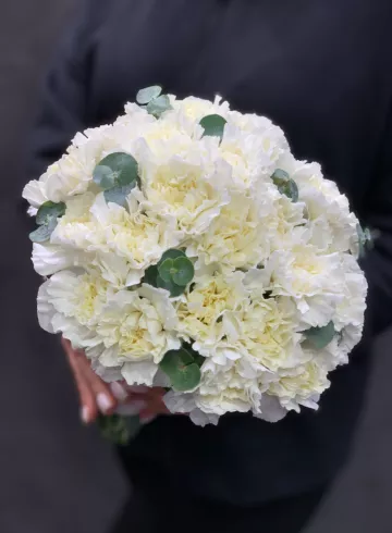 Свадебный букет из гвоздик от интернет-магазина цветов в 