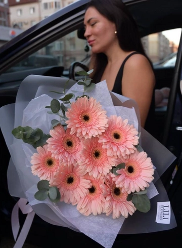 Букет из стойких герберов  от интернет-магазина цветов в 