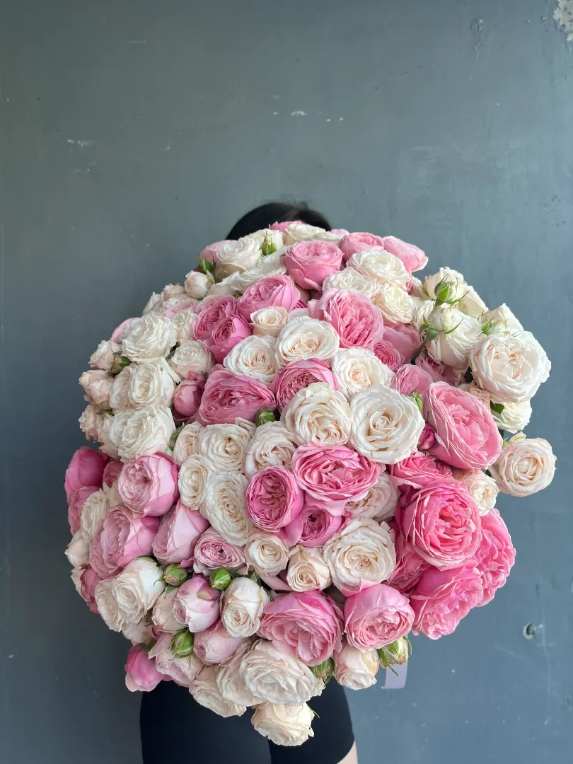 Монобукет из кустовых роз от интернет-магазина цветов в 