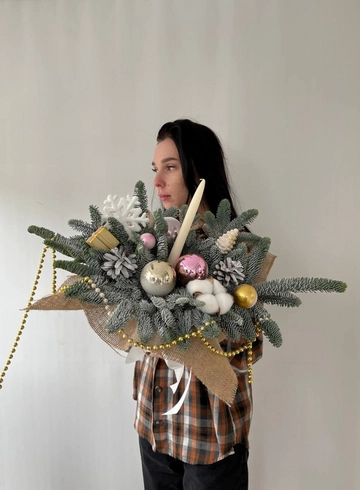 Мини композиция в светло-розовых тонах от интернет-магазина цветов в 